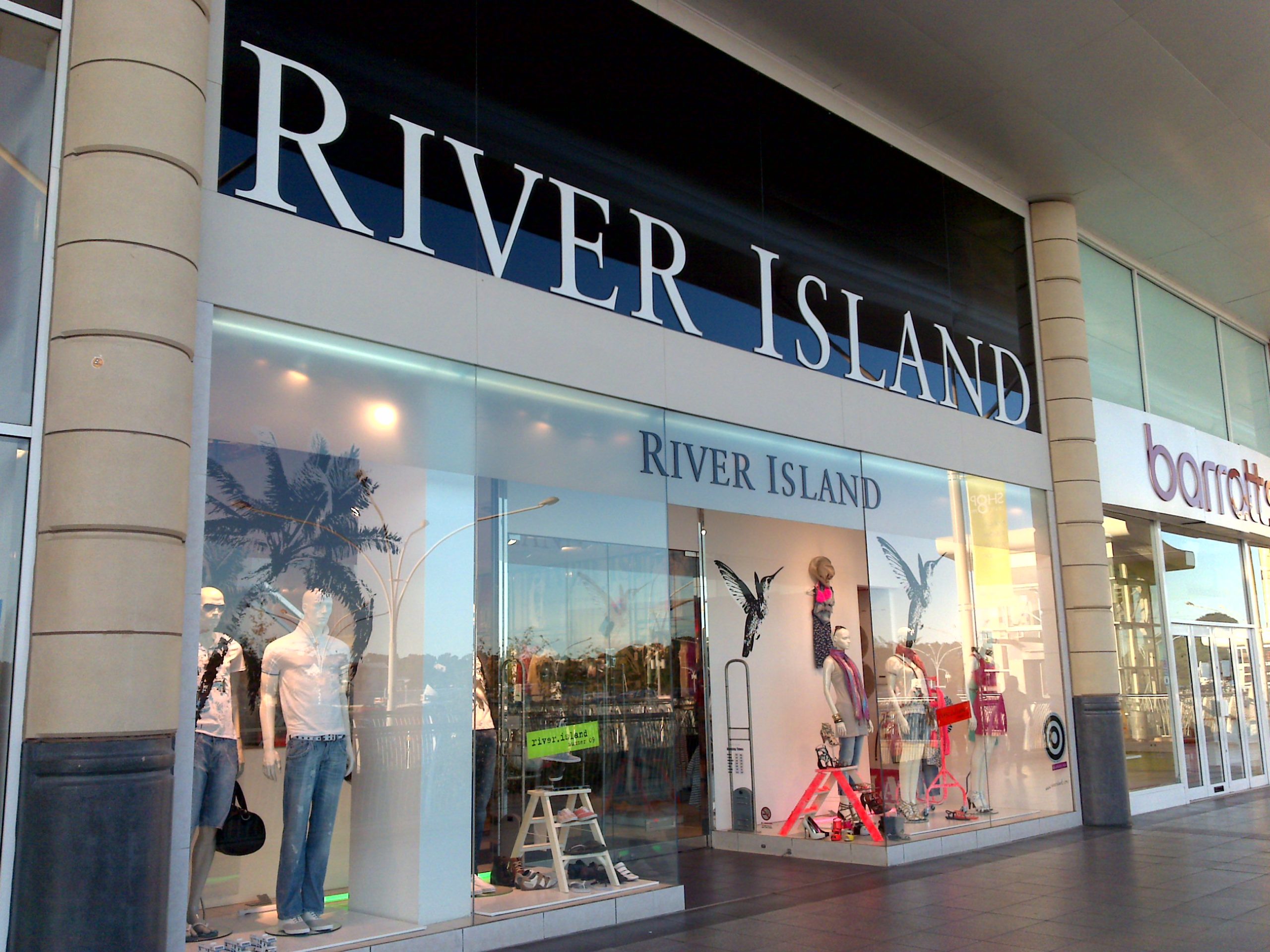 <strong>River Island</strong> sluit al haar winkels <em>in Nederland en België</em>